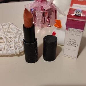 Laura Geller Iconic Baked Tribeca Tan Lipstick - Warm Tan